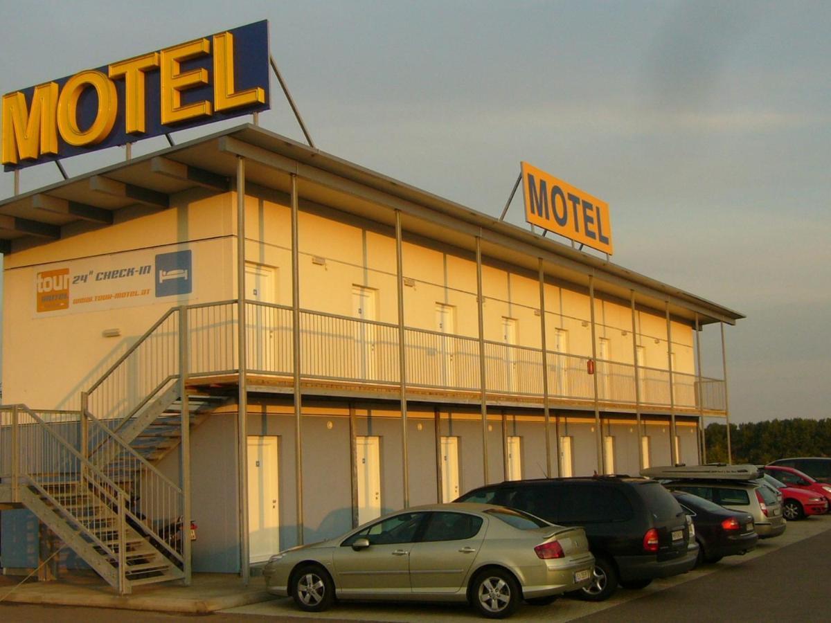 ווילפרסדורף Tour-Motel מראה חיצוני תמונה